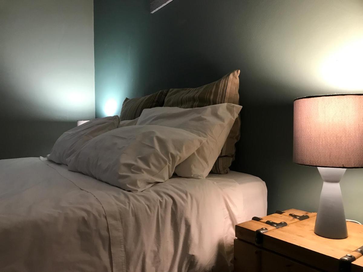 Aluve Guesthouse Йоханесбург Екстериор снимка