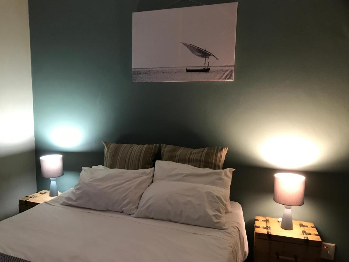 Aluve Guesthouse Йоханесбург Екстериор снимка