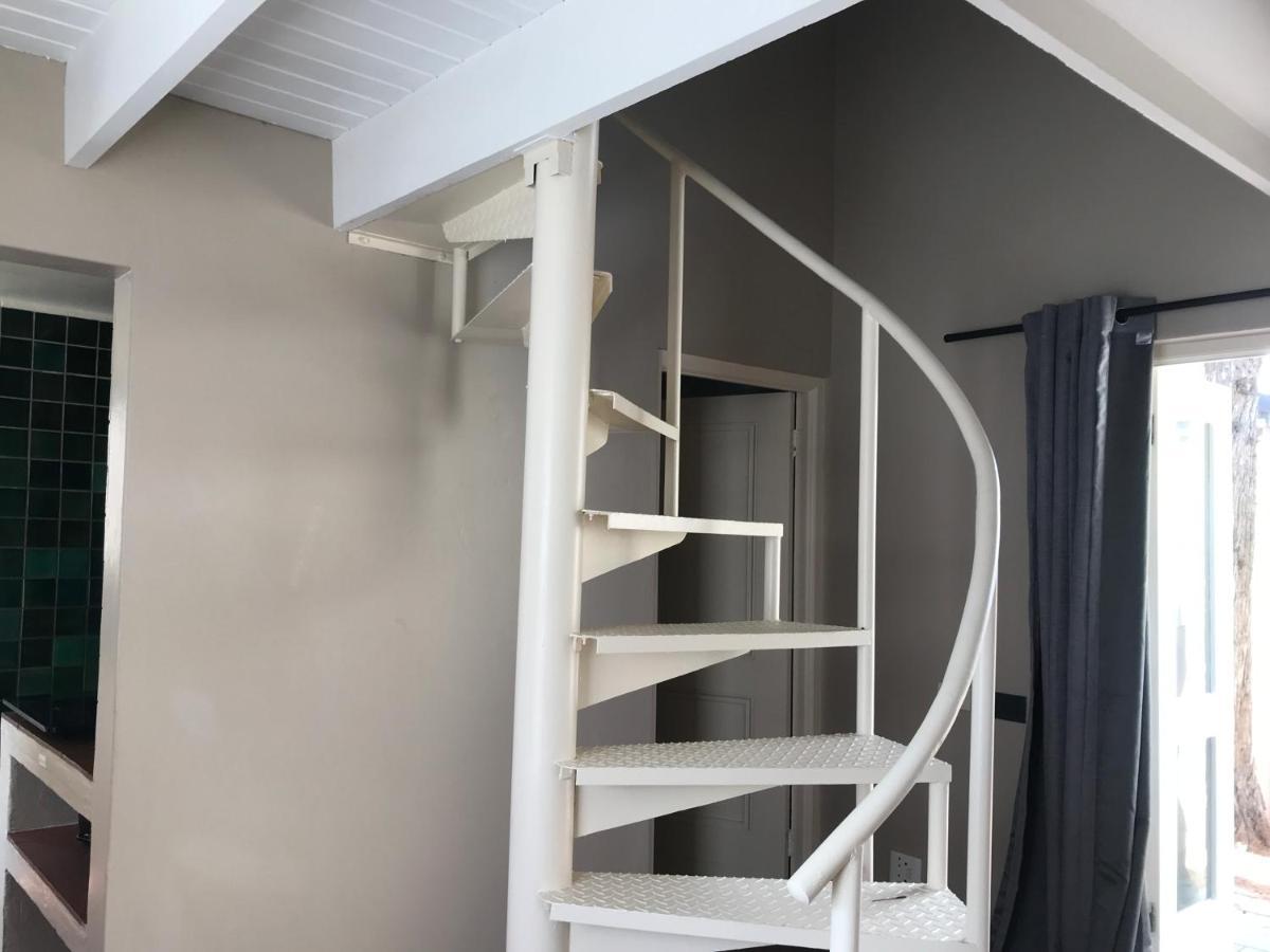 Aluve Guesthouse Йоханесбург Екстериор снимка