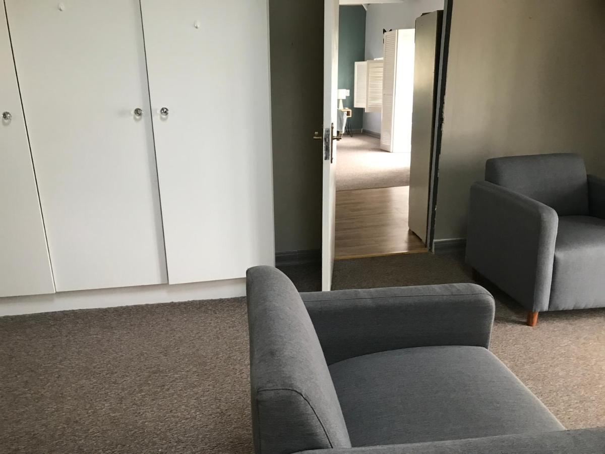 Aluve Guesthouse Йоханесбург Екстериор снимка