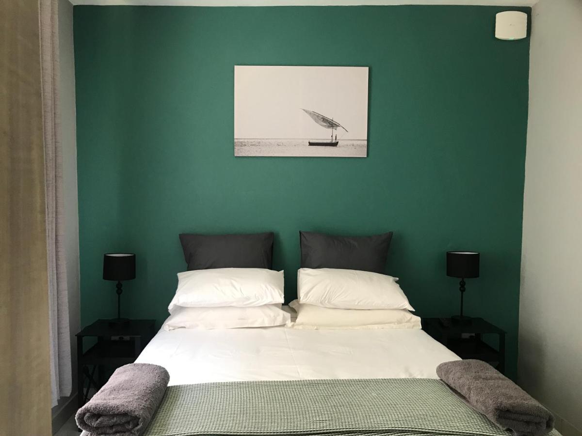 Aluve Guesthouse Йоханесбург Екстериор снимка