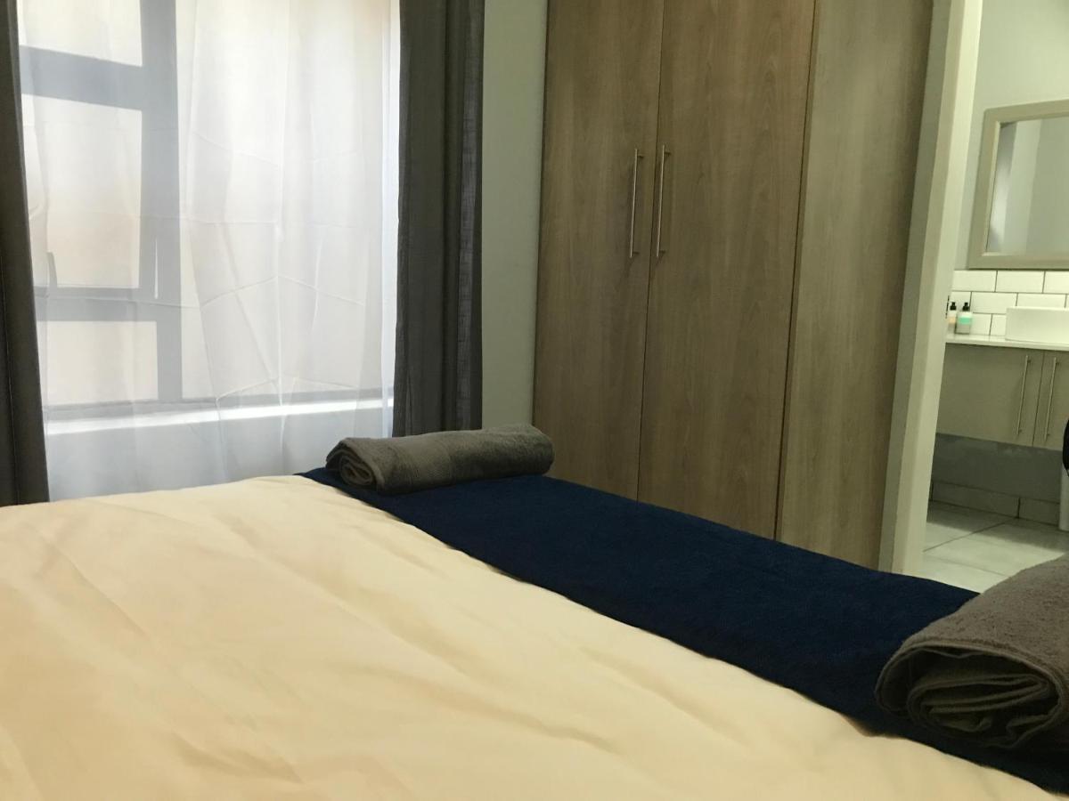Aluve Guesthouse Йоханесбург Екстериор снимка